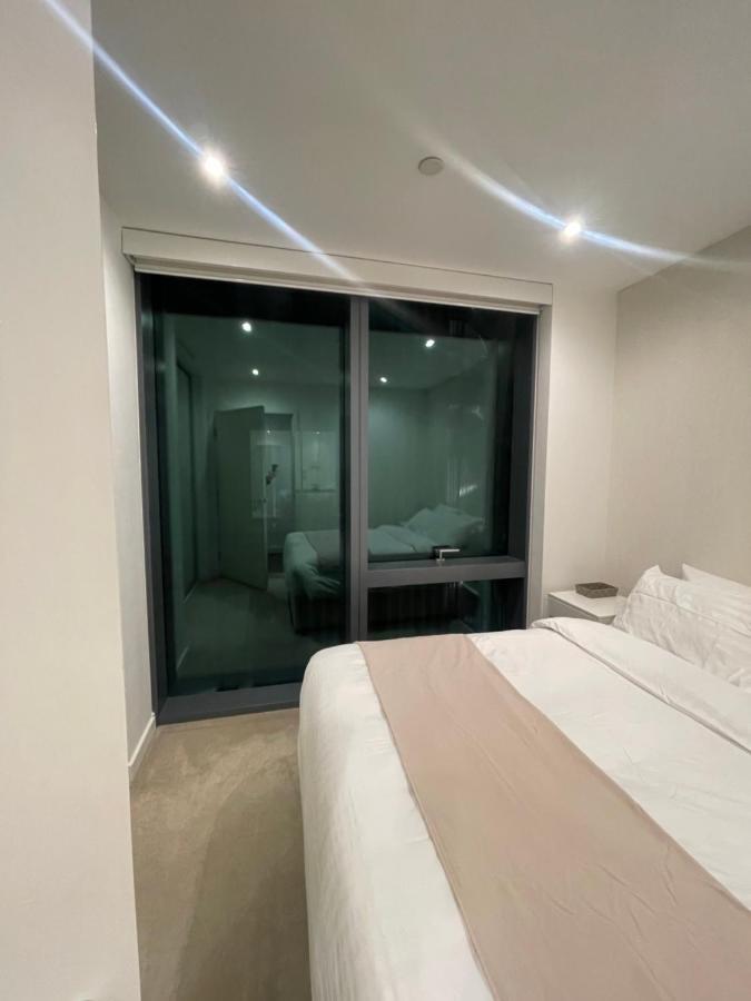 Shared Apartment In Central Лондон Екстериор снимка
