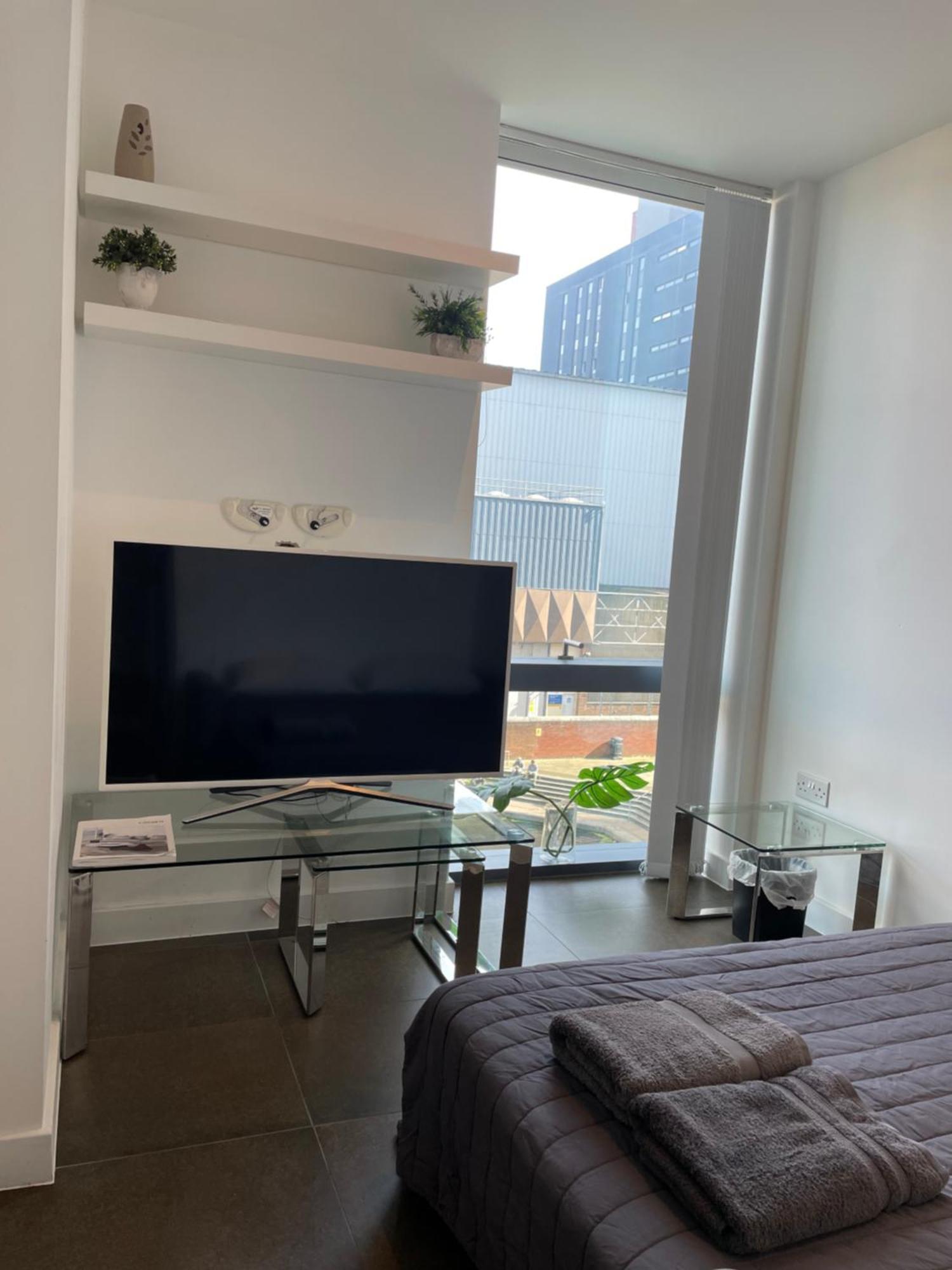 Shared Apartment In Central Лондон Екстериор снимка