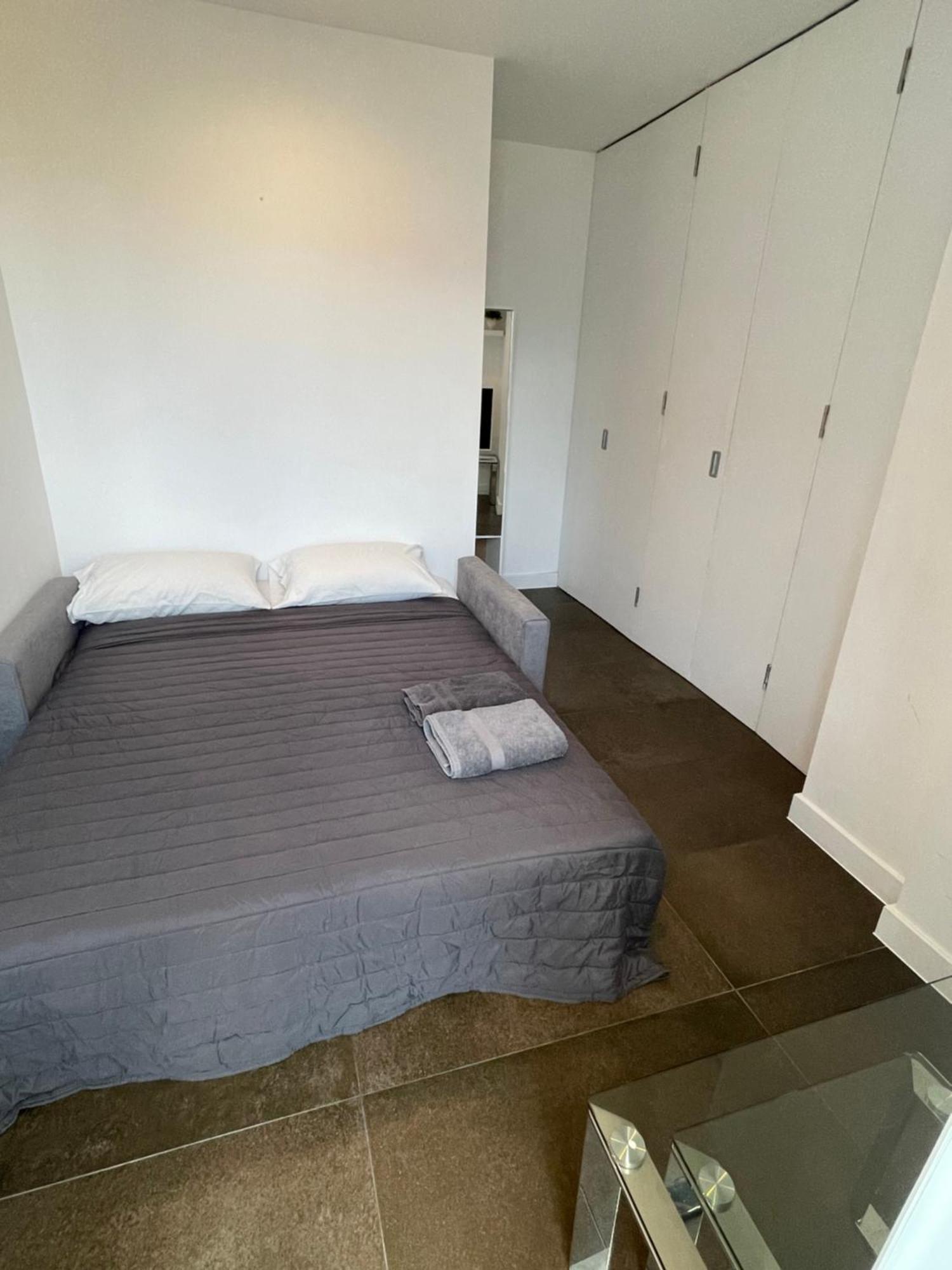Shared Apartment In Central Лондон Екстериор снимка