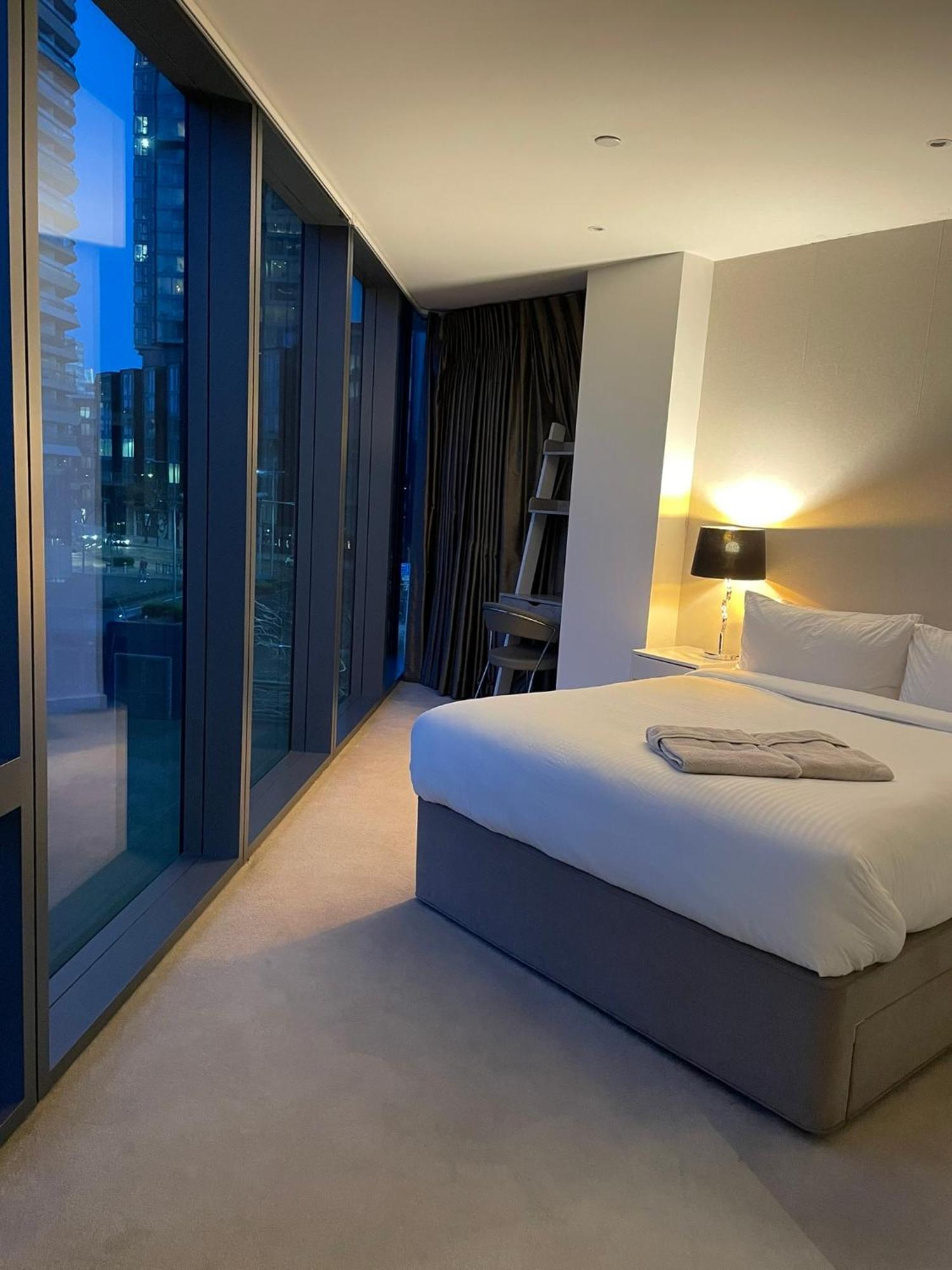 Shared Apartment In Central Лондон Екстериор снимка